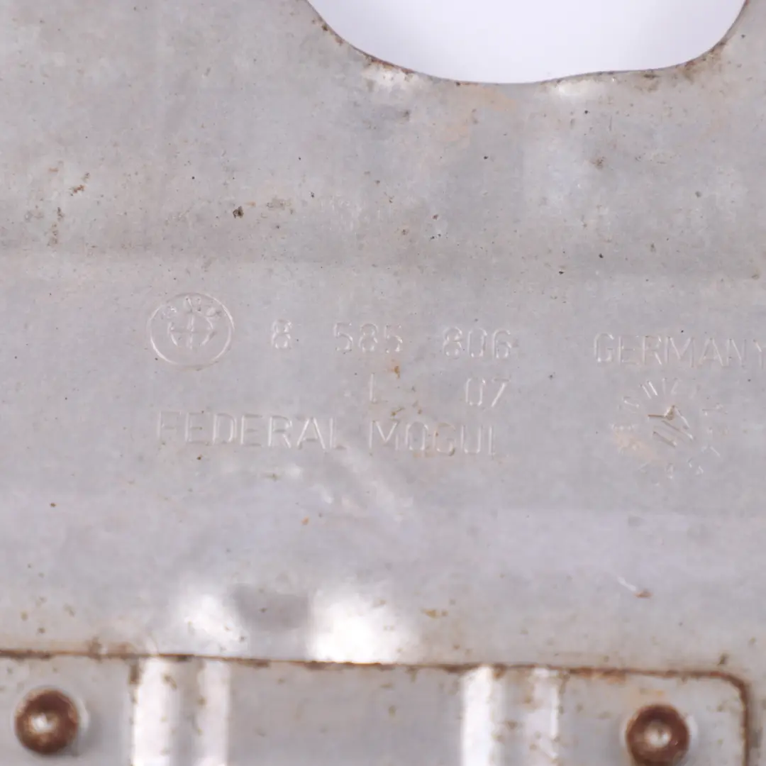 B47 Escudo térmico turbocompresor para BMW F40 F45 F48 Mini Cooper F55 F56 con número de pieza 8585806 BMW F40 F45 F48 Mini Cooper F55 F56 B47 Escudo térmico turbocompresor - SKU 8585806 - Número de pieza 8585806