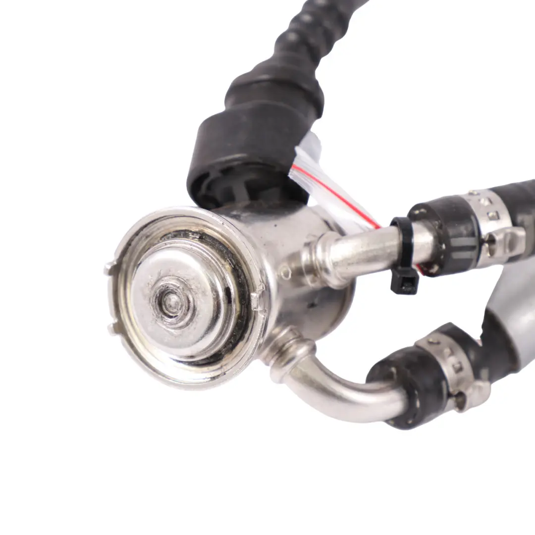 AdBlue Ein Spritz Düse BMW G11 G30 G32 LCI G20 G21 Rohre für mit Teilenummer 8598283 AdBlue Ein Spritz Düse BMW G11 G30 G32 LCI G20 G21 Rohre - SKU 8598283-1 - Teilenummer 8598283