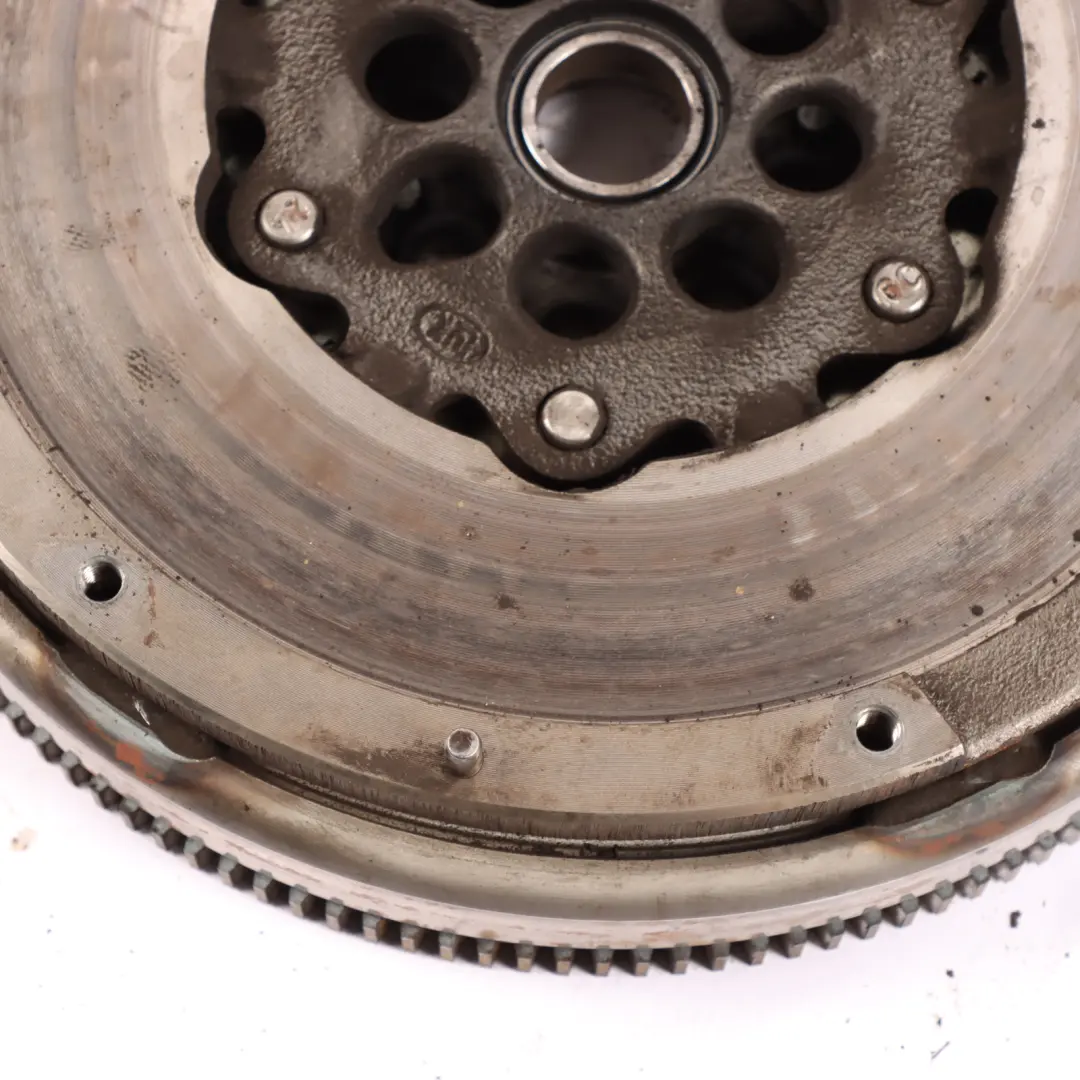 B47 Diesel Dual Twin Mass Flywheel Gearbox to BMW F40 F45 F46 F48 Mini F60 with Part number 8600218 BMW F40 F45 F46 F48 Mini F60 B47 Diesel Dual Twin Mass Flywheel Gearbox - SKU 8600218 - Part number 8600218