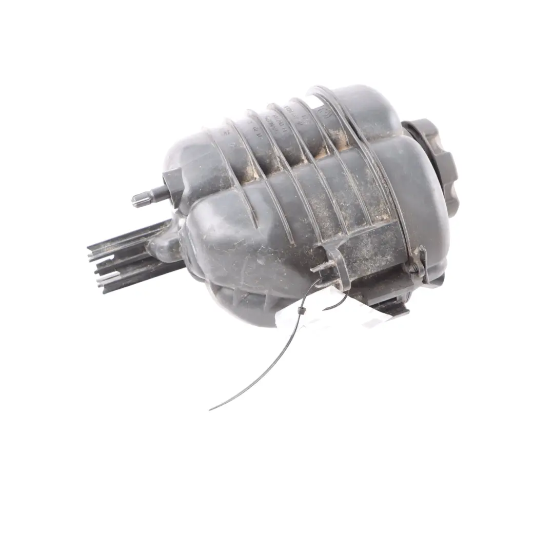 Radiator Coolant Expansion Overflow Tank Reservoir Bottle to BMW G20 G21 with Part number 8610652 BMW G20 G21 Radiator Coolant Expansion Overflow Tank Reservoir Bottle - SKU 8610652 - Part number 8610652