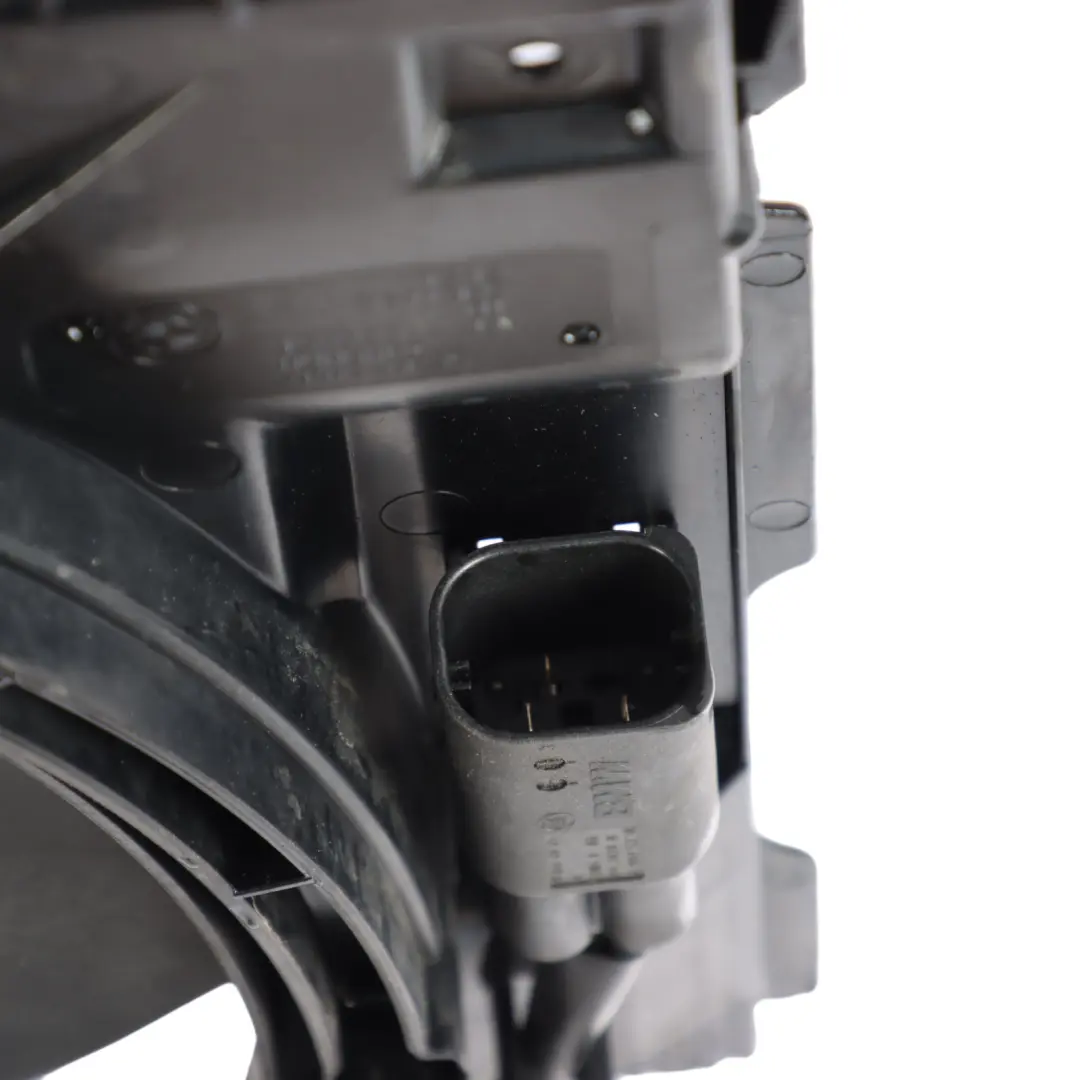 Ventilador radiador Motor cubierta refrigeración para BMW F20 F21 F30 F31 F32 con número de pieza 8641965 BMW F20 F21 F30 F31 F32 Ventilador radiador Motor cubierta refrigeración - SKU 8621193 - Número de pieza 8641965