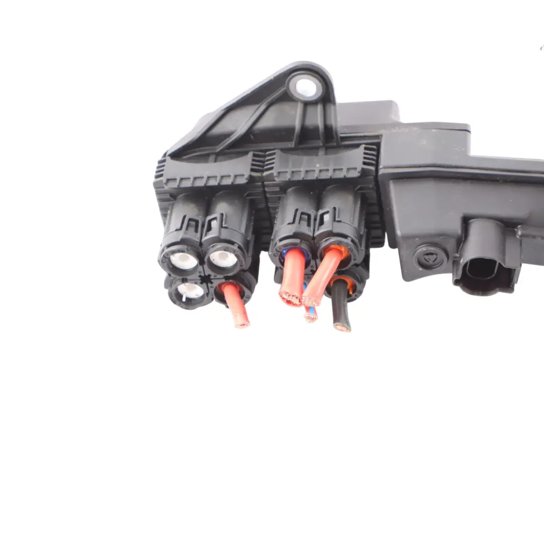 Accumulator Fuse Box Battery Jump Start Terminal to BMW G20 G22 G26 HV with Part number 8736430 BMW G20 G22 G26 HV Accumulator Fuse Box Battery Jump Start Terminal - SKU 8736430 - Part number 8736430