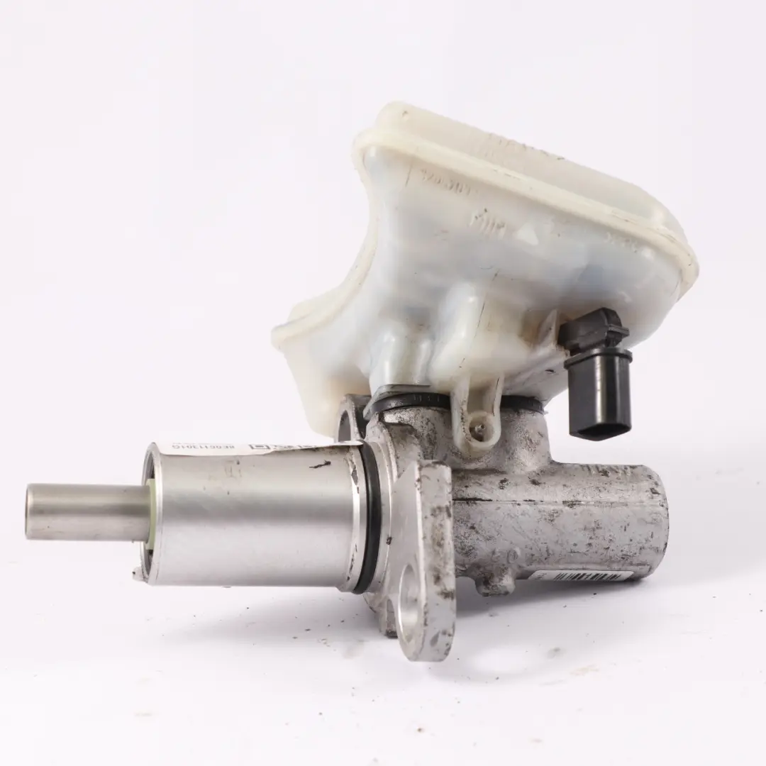 Réservoir fluide d'expansion servofrein pour Audi A6 C6 à propos du numéro de pièce 8E0611301G Audi A6 C6 Réservoir fluide d'expansion servofrein - SKU 8E0611301G - Numéro de pièce 8E0611301G