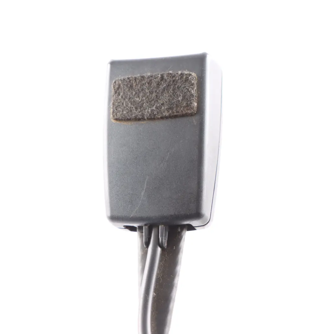 Tenditore anteriore sinistro destro cintura di sicurezza per Audi A6 C6 con numero di parte 8E0857755D Audi A6 C6 Tenditore anteriore sinistro destro cintura di sicurezza - SKU 8E0857755D - Numero di parte 8E0857755D