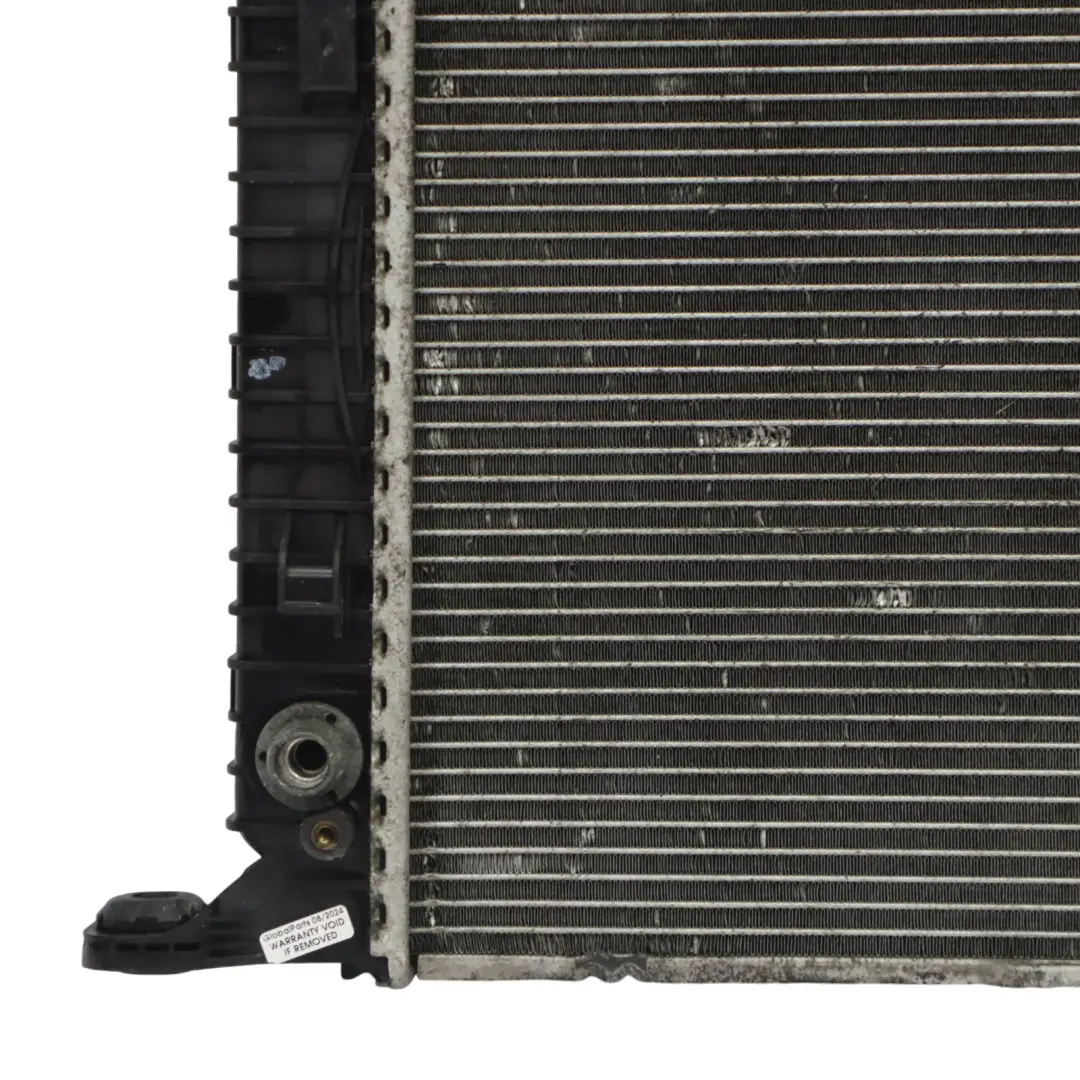 Audi A4 B8 Radiatore Unità di raffreddamento del motore Radiatore - SKU 8K0121251AJ - Numero di parte 8K0121251AJ