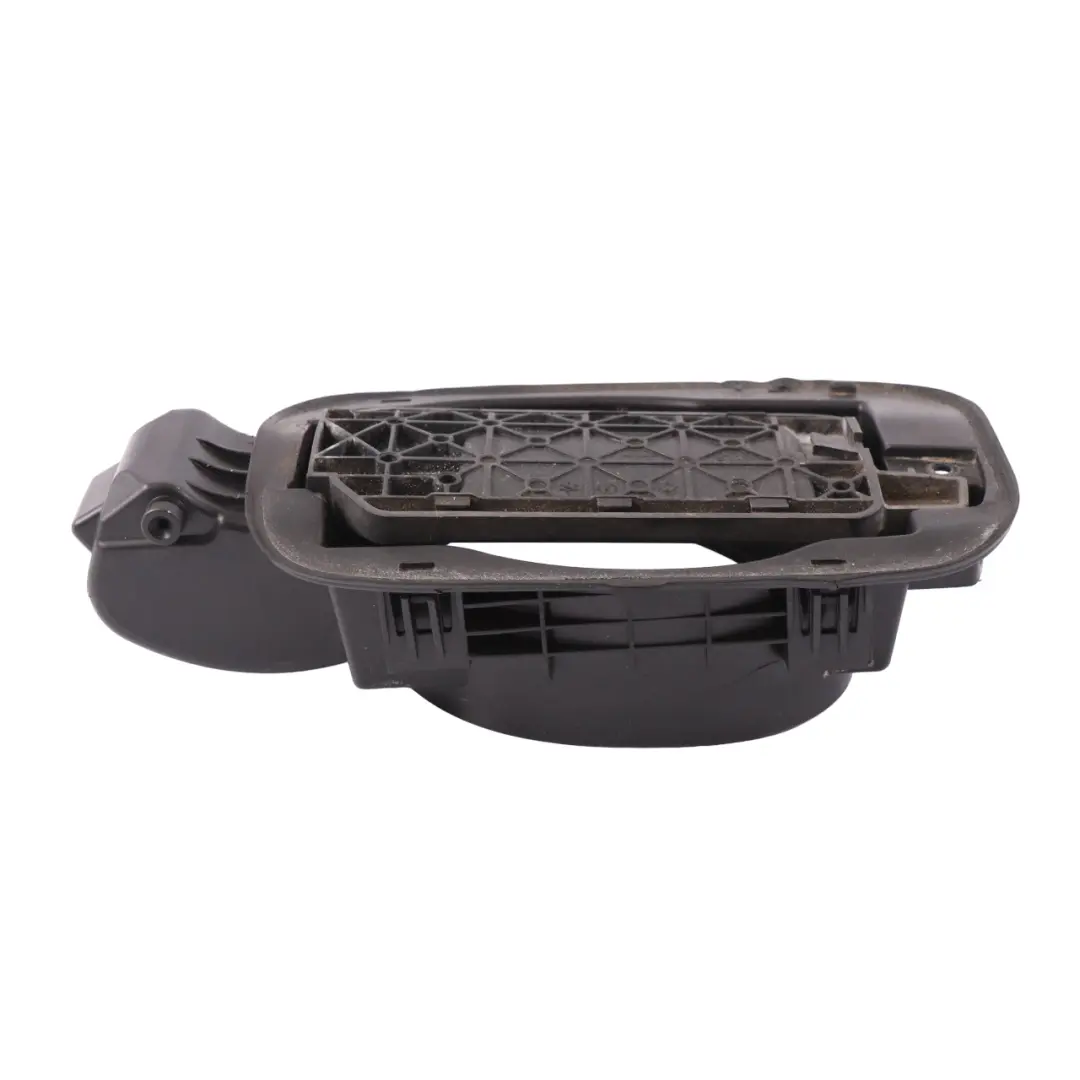 Audi A4 B8 Kraft Stoffein Füllstutzen Gehäuse Umrandung - SKU 8K0809999A - Teilenummer 8K0809999A