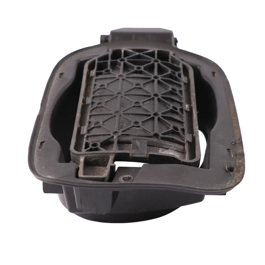 Audi A4 B8 inserto carburante alloggiamento surround - SKU 8K0809999A - Numero di parte 8K0809999A