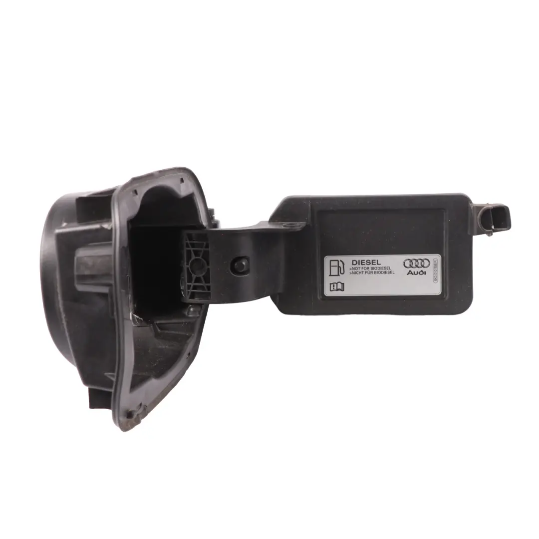Audi A4 B8 Kraft Stoffein Füllstutzen Gehäuse Umrandung - SKU 8K0809999A - Teilenummer 8K0809999A