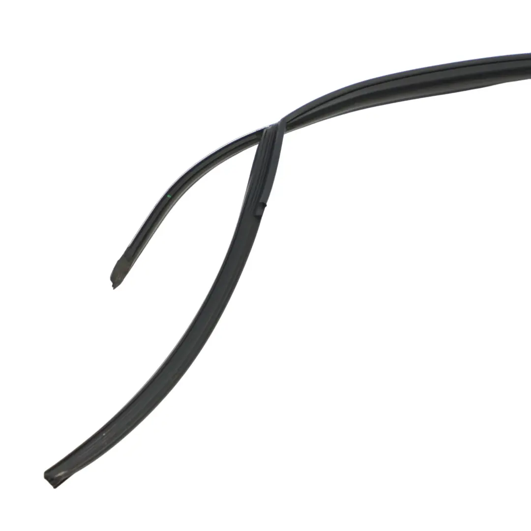 Ventana Sello Puerta Delantera Derecha Burlete Junta para Audi A4 B8 con número de pieza 8K0837440H Audi A4 B8 Ventana Sello Puerta Delantera Derecha Burlete Junta - SKU 8K0837440H - Número de pieza 8K0837440H