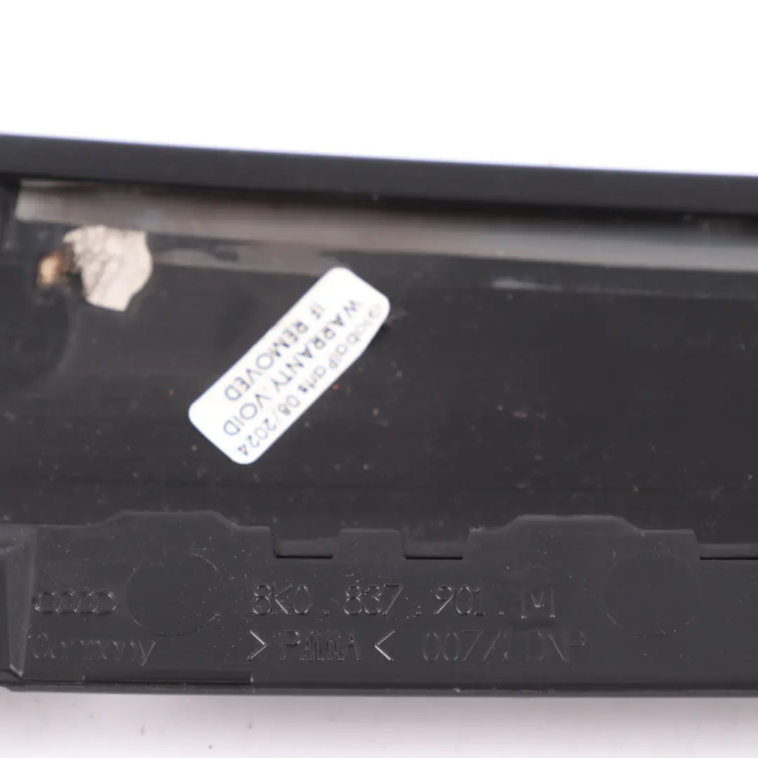 Audi A4 B8 Finition de la fenêtre avant gauche Cadre du pilier B Garniture - SKU 8K0837901M - Numéro de pièce 8K0837901M