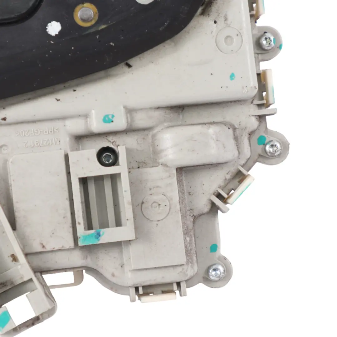 Audi A4 B8 Puerta Trasera Izquierda Mecanismo Bloqueo Actuador - SKU 8K0839015C - Número de pieza 8K0839015C