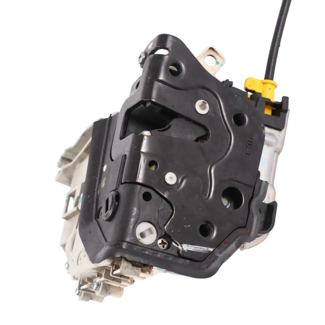 Audi A4 B8 Puerta Trasera Izquierda Mecanismo Bloqueo Actuador - SKU 8K0839015C - Número de pieza 8K0839015C