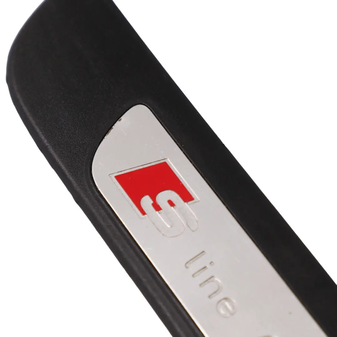 umbral puerta trasera derecha cubierta placa paso para Audi A4 B8 S-Line con número de pieza 8K0853376B Audi A4 B8 S-Line umbral puerta trasera derecha cubierta placa paso - SKU 8K0853376B - Número de pieza 8K0853376B