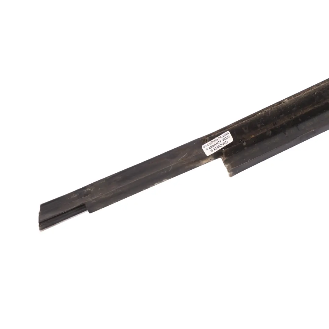 Striscia paraspifferi porta posteriore sinistra Cromo per Audi A4 B8 con numero di parte 8K0853763H Audi A4 B8 Striscia paraspifferi porta posteriore sinistra Cromo - SKU 8K0853763H - Numero di parte 8K0853763H