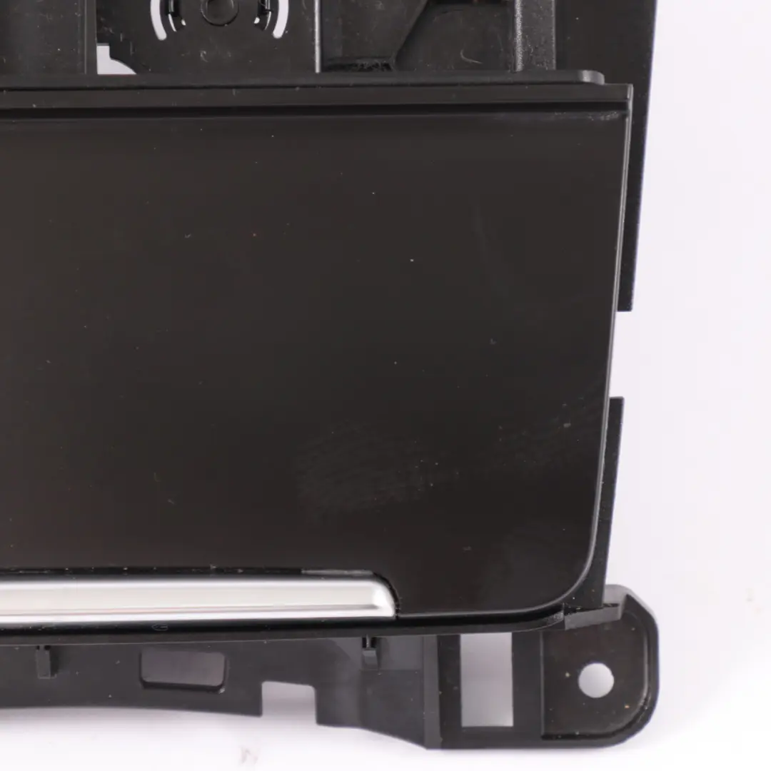 Mittelkonsole Ablagefach Aschenbecher Verkleidung 12V für Audi A4 B8 mit Teilenummer 8K0857951C Audi A4 B8 Mittelkonsole Ablagefach Aschenbecher Verkleidung 12V - SKU 8K0857951C - Teilenummer 8K0857951C