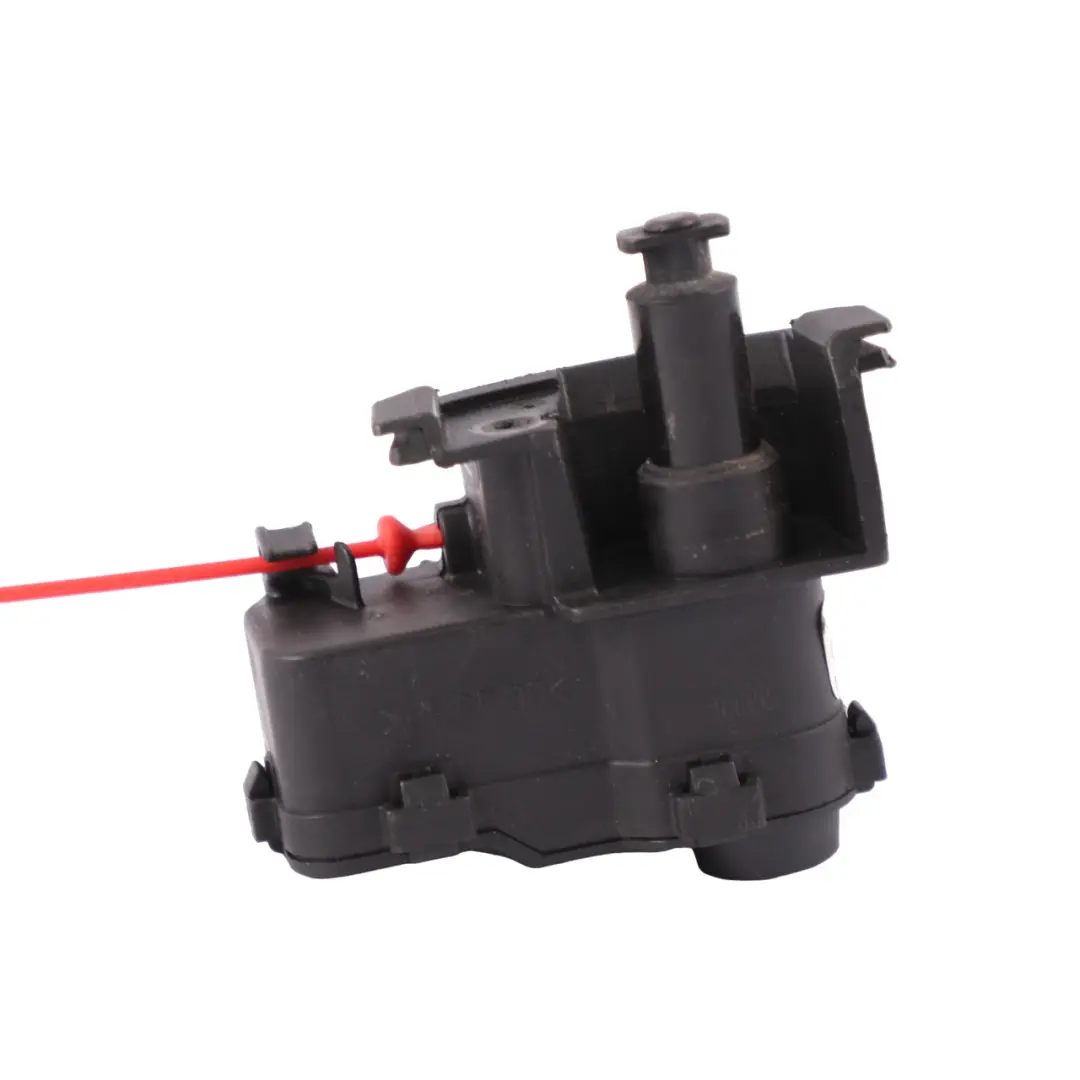 actuador liberación tapa depósito combustible para Audi A4 B8 Motor con número de pieza 8K0862153F Audi A4 B8 Motor actuador liberación tapa depósito combustible - SKU 8K0862153F - Número de pieza 8K0862153F