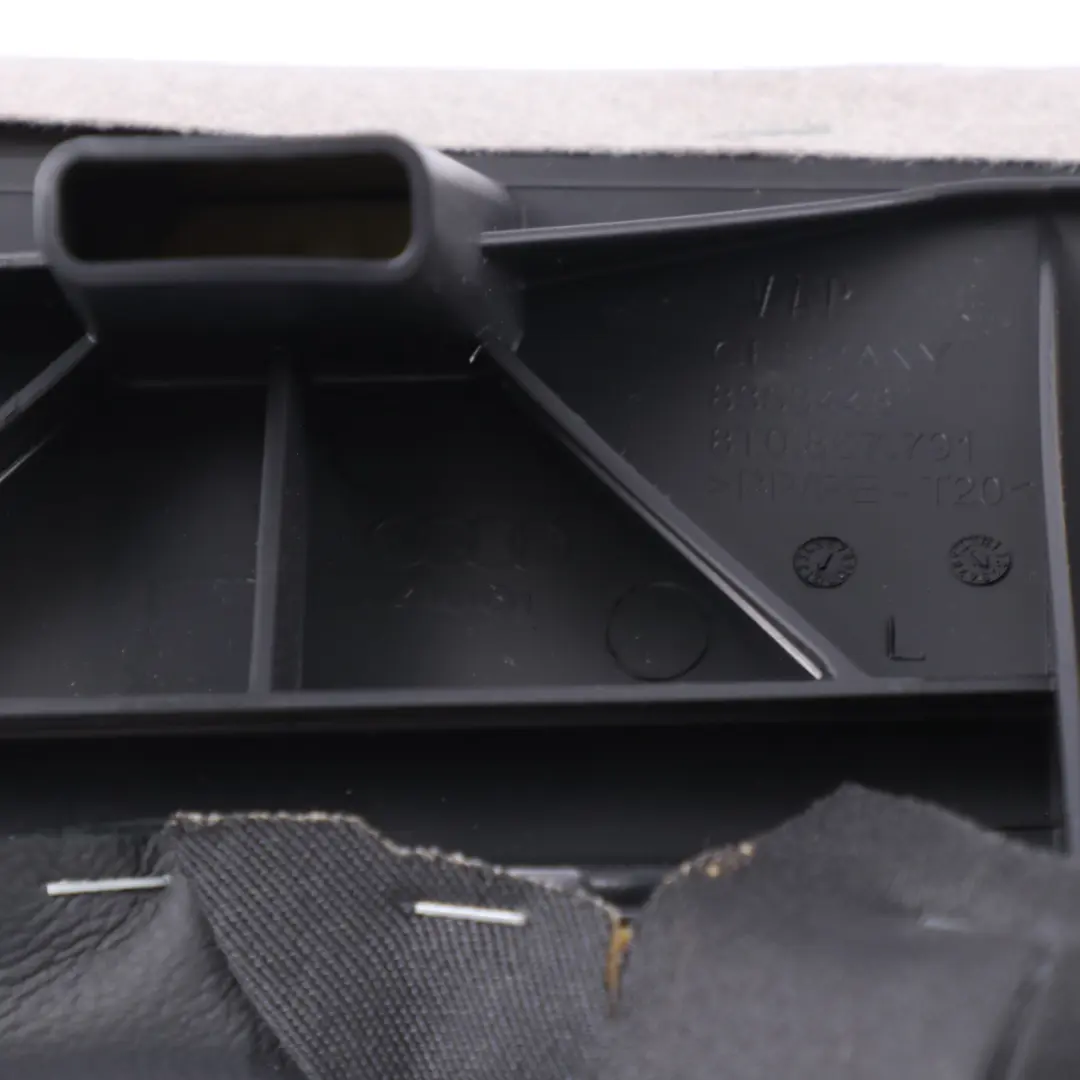 Sedile posteriore sinistro Pannello laterale pelle nera per Audi A4 B8 con numero di parte 8K0885703AE Audi A4 B8 Sedile posteriore sinistro Pannello laterale pelle nera - SKU 8K0885703AE - Numero di parte 8K0885703AE