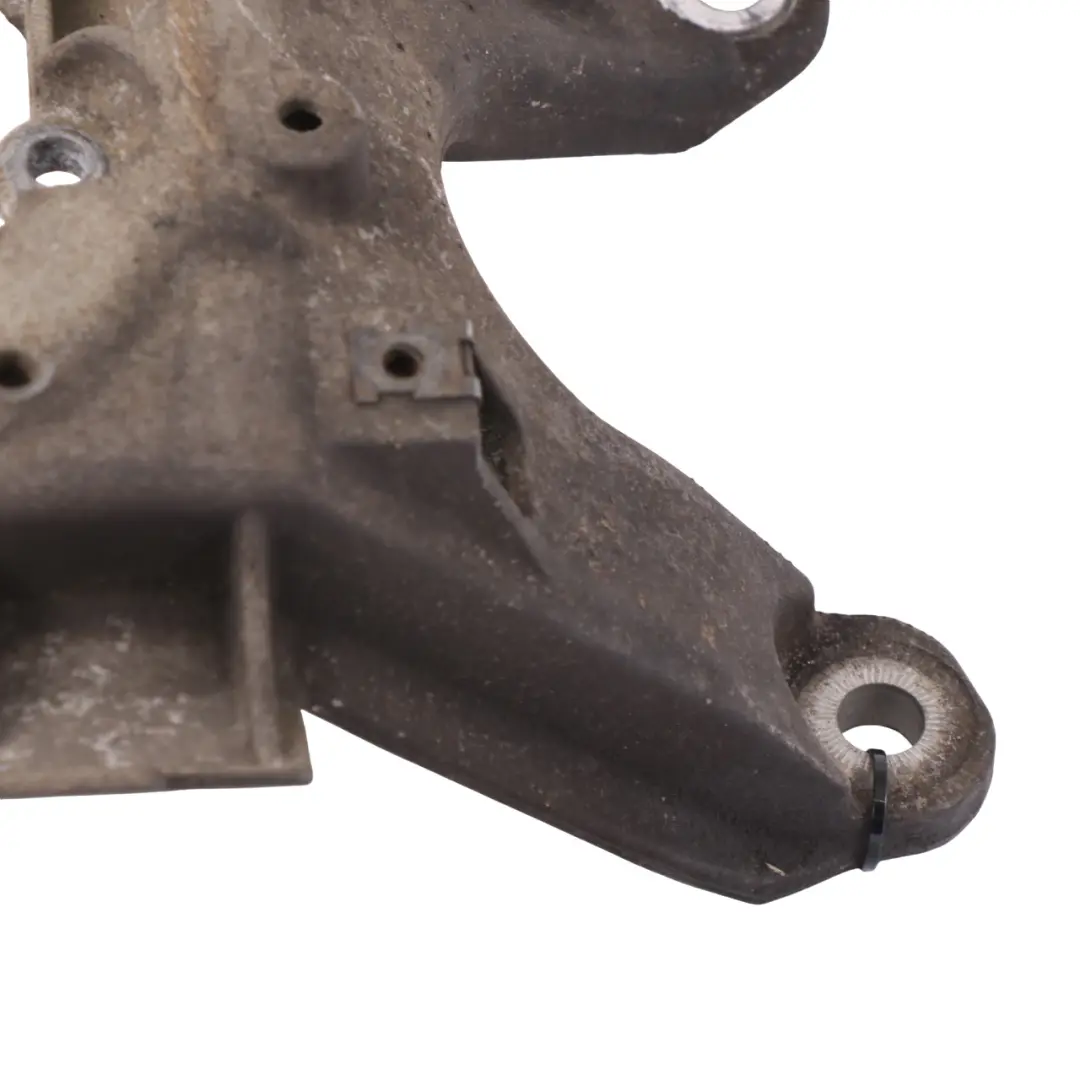 Audi A4 B8 2.0 TDI Supporto motore della trasmissione automatica - SKU 8K0899263 - Numero di parte 8K0899263