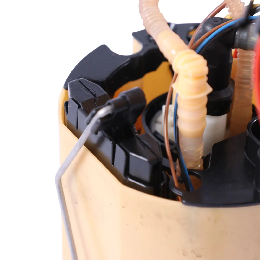 Kraftstoff Pumpe Einheit 8K0919050L für Audi A4 B8 2.0 TDI Diesel In Tank mit Teilenummer 8K0919050P Audi A4 B8 2.0 TDI Diesel In Tank Kraftstoff Pumpe Einheit 8K0919050L - SKU 8K0919050P - Teilenummer 8K0919050P