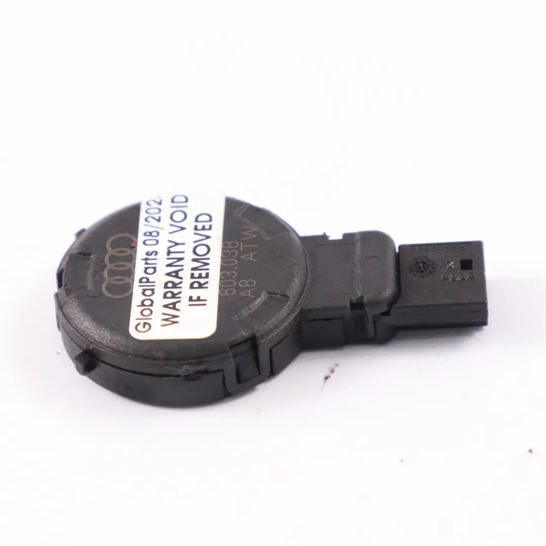 Audi A6 C6 Capteur solaire pour l'éclairage pluie pare brise avant - SKU 8K0955559D - Numéro de pièce 8K0955559D