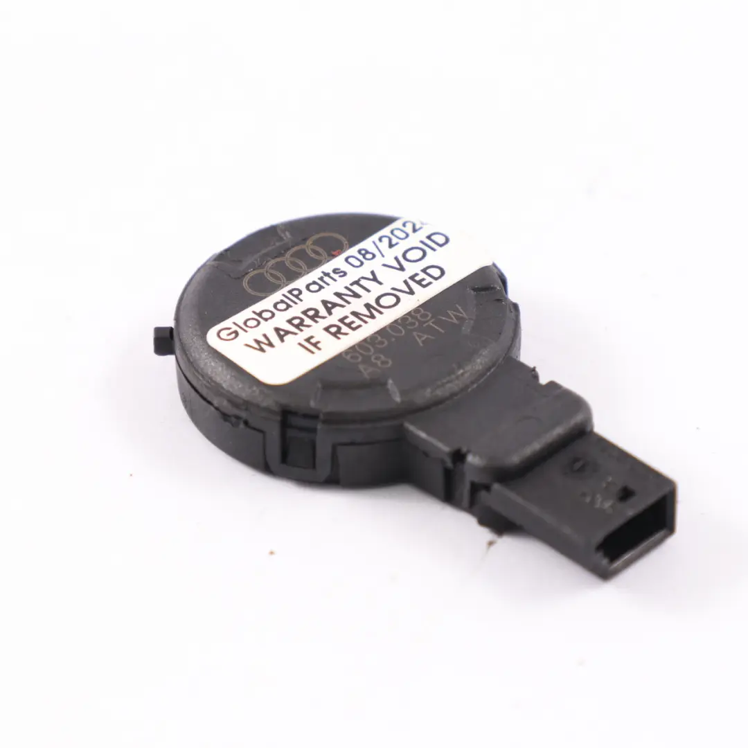 Capteur solaire pour l'éclairage pluie pare brise avant pour Audi A6 C6 à propos du numéro de pièce 8K0955559D Audi A6 C6 Capteur solaire pour l'éclairage pluie pare brise avant - SKU 8K0955559D - Numéro de pièce 8K0955559D