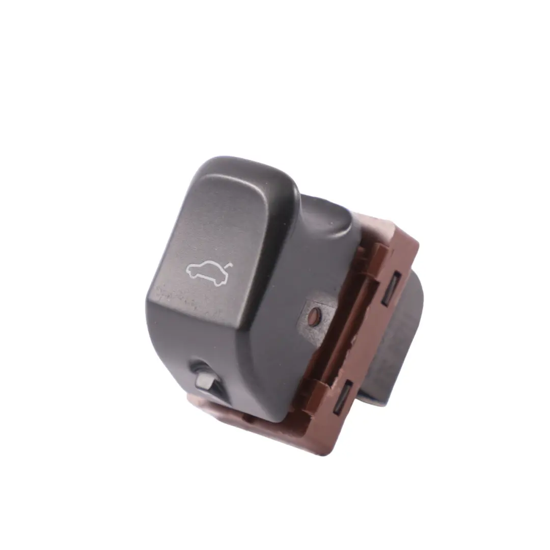 Audi A4 B8 8K Kofferraum Entriegelungstaste öffnen Schalter - SKU 8K0959831A - Teilenummer 8K0959831A