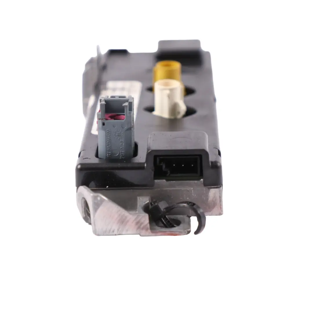 Antenna Amplifier Aerial Module Booster Control Unit to Audi A4 B8 with Part number 8K5035225AA Audi A4 B8 Antenna Amplifier Aerial Module Booster Control Unit - SKU 8K5035225AA - Part number 8K5035225AA