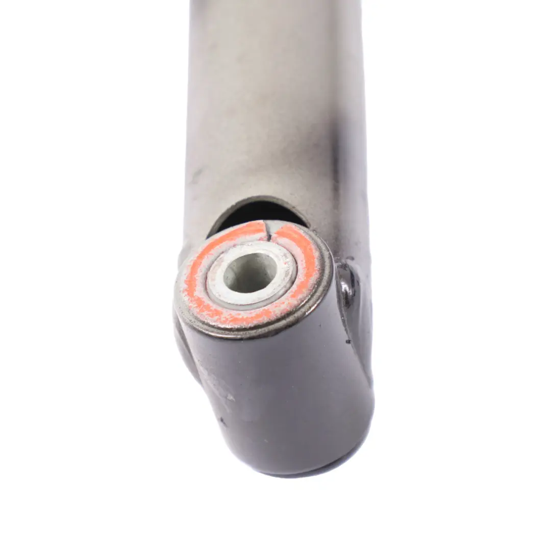 Cerniera portellone posteriore destro Phantom Nero - LZ9Y per Audi A4 B8 berlina con numero di parte 8K5827302J-PHB Audi A4 B8 berlina Cerniera portellone posteriore destro Phantom Nero - LZ9Y - SKU 8K5827302J-PHB - Numero di parte 8K5827302J-PHB