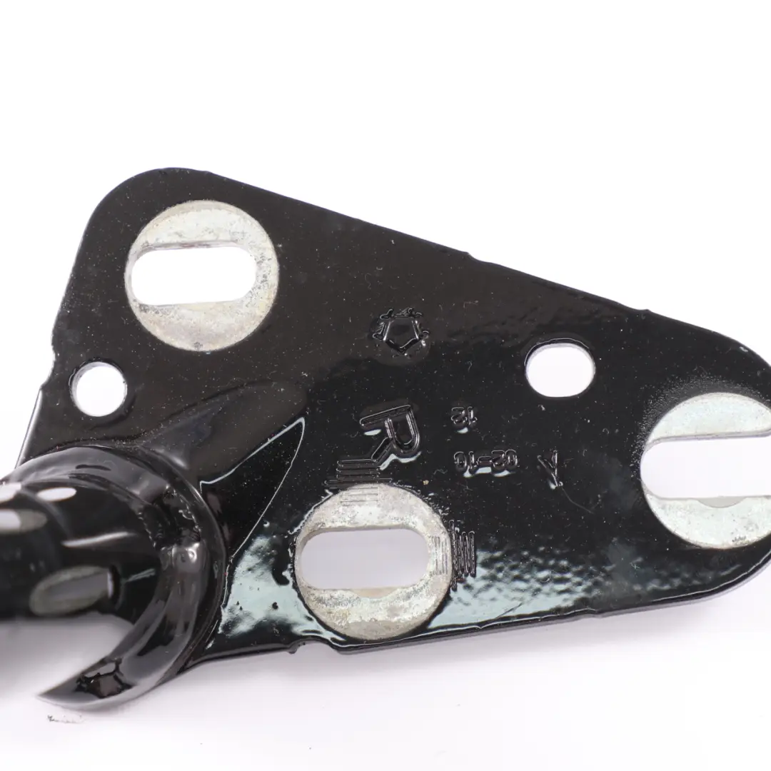 Charnière hayon coffre arrière droite Phantom Noir - LZ9Y pour Audi A4 B8 Saloon à propos du numéro de pièce 8K5827302J-PHB Audi A4 B8 Saloon Charnière hayon coffre arrière droite Phantom Noir - LZ9Y - SKU 8K5827302J-PHB - Numéro de pièce 8K5827302J-PHB