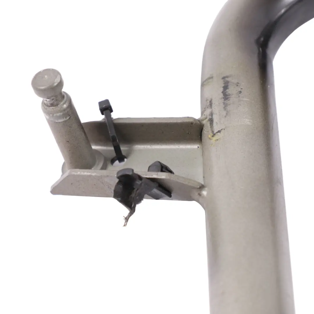 Zawias Klapy Bagażnika Prawy Tył Czarny do Audi A4 B8 Sedan o numerze 8K5827302J-PHB Audi A4 B8 Sedan Zawias Klapy Bagażnika Prawy Tył Czarny - SKU 8K5827302J-PHB - Numer Części 8K5827302J-PHB