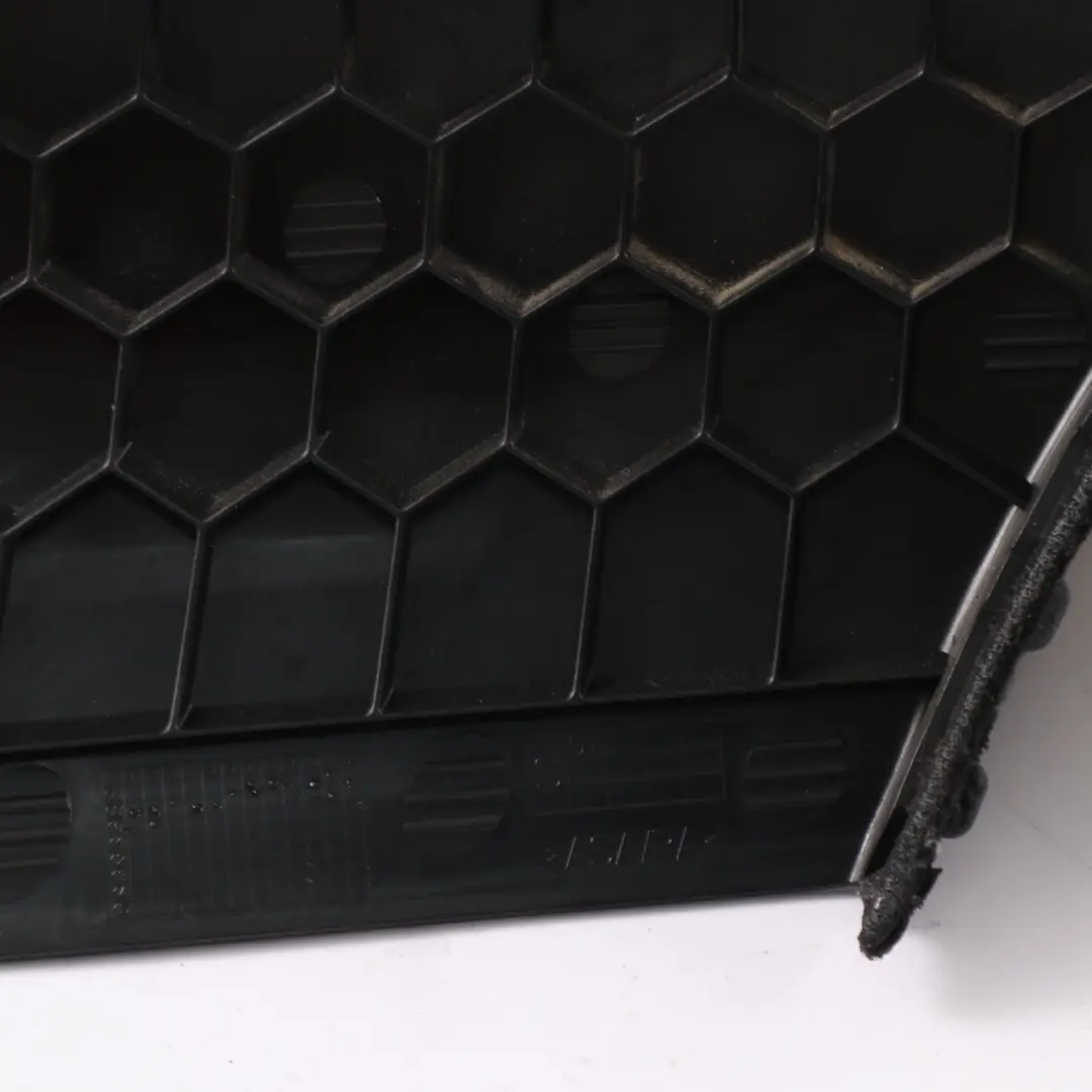 Säulenabdeckung C Säule Säulenverkleidung hinten links für Audi A4 B8 mit Teilenummer 8K5867287A Audi A4 B8 Säulenabdeckung C Säule Säulenverkleidung hinten links - SKU 8K5867287A - Teilenummer 8K5867287A