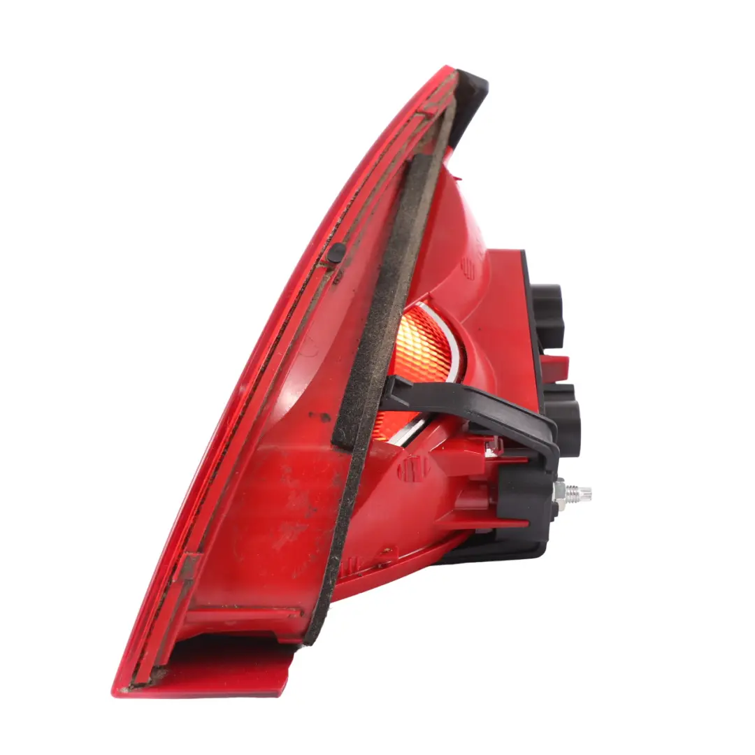 Trunk Lid Tail Light Lamp Rear Left N/S to Audi A4 B8 Saloon with Part number 8K5945093D Audi A4 B8 Saloon Trunk Lid Tail Light Lamp Rear Left N/S - SKU 8K5945093D - Part number 8K5945093D