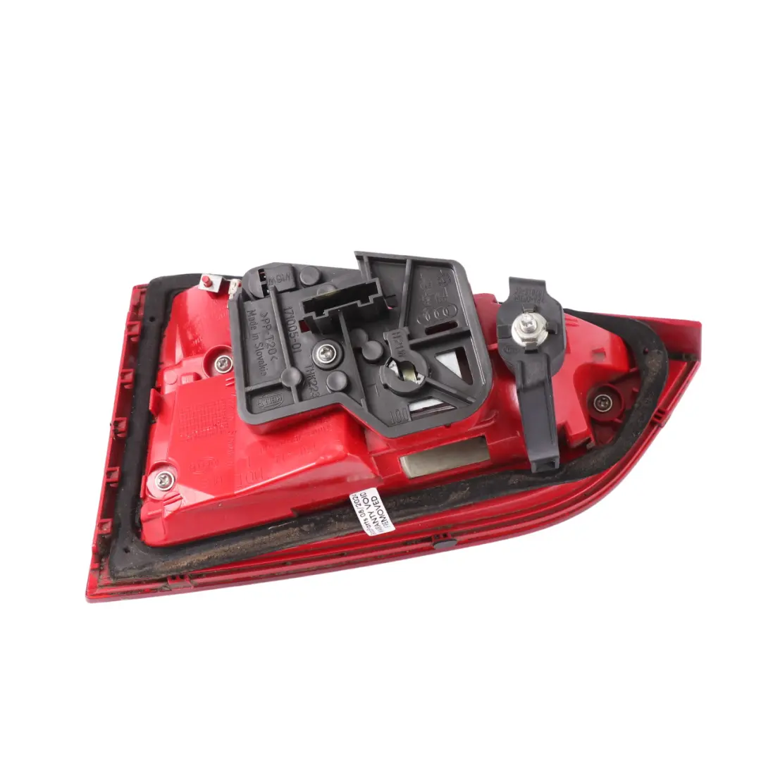 Lampa Lewy Tył W Klape Tylna 8K5945093D do Audi A4 B8 Sedan o numerze 8K5945093K Audi A4 B8 Sedan Lampa Lewy Tył W Klape Tylna 8K5945093D - SKU 8K5945093K - Numer Części 8K5945093K