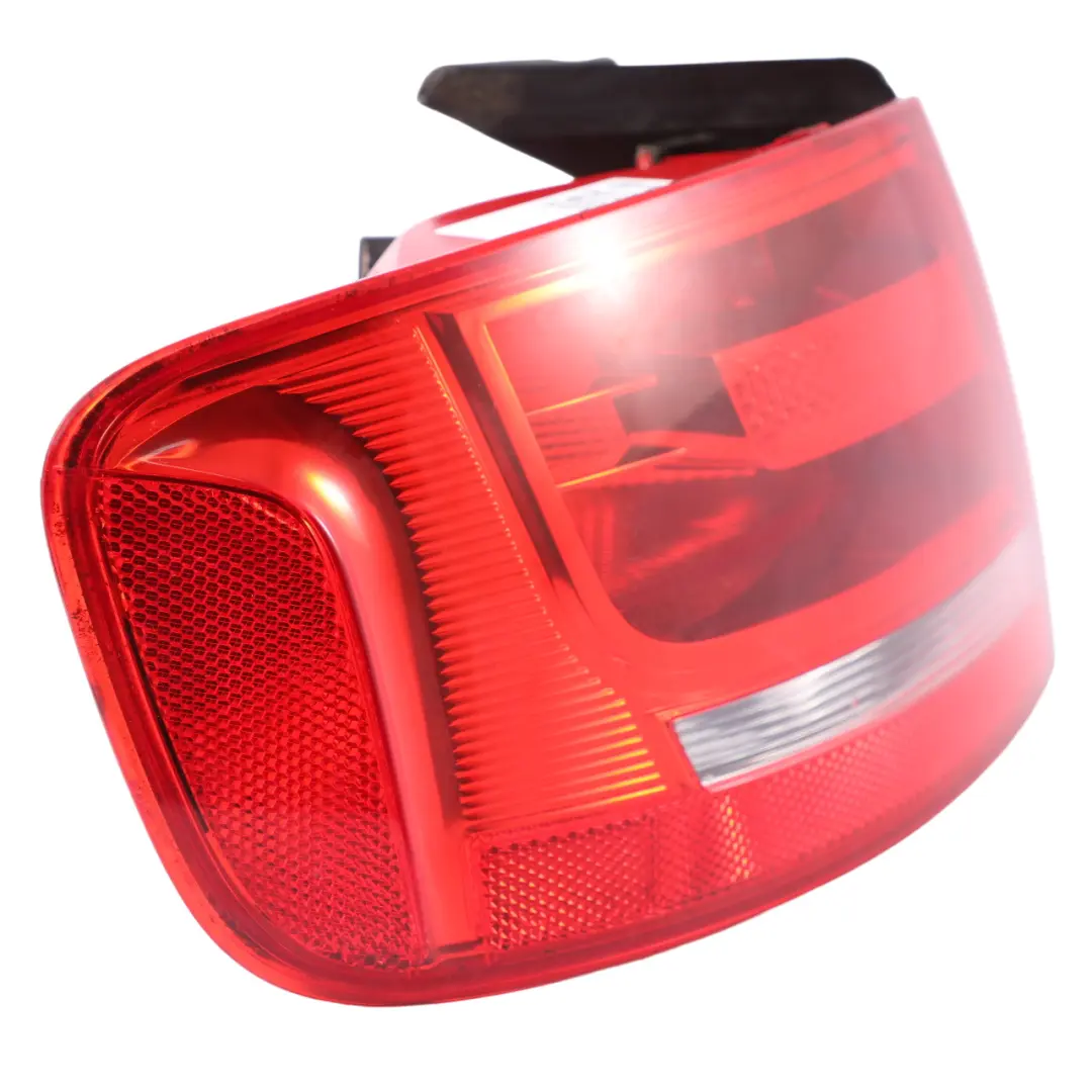 Lampe Rücklicht Seitenwand Hinten Links für Audi A4 B8 Limousine mit Teilenummer 8K5945095D Audi A4 B8 Limousine Lampe Rücklicht Seitenwand Hinten Links - SKU 8K5945095D - Teilenummer 8K5945095D