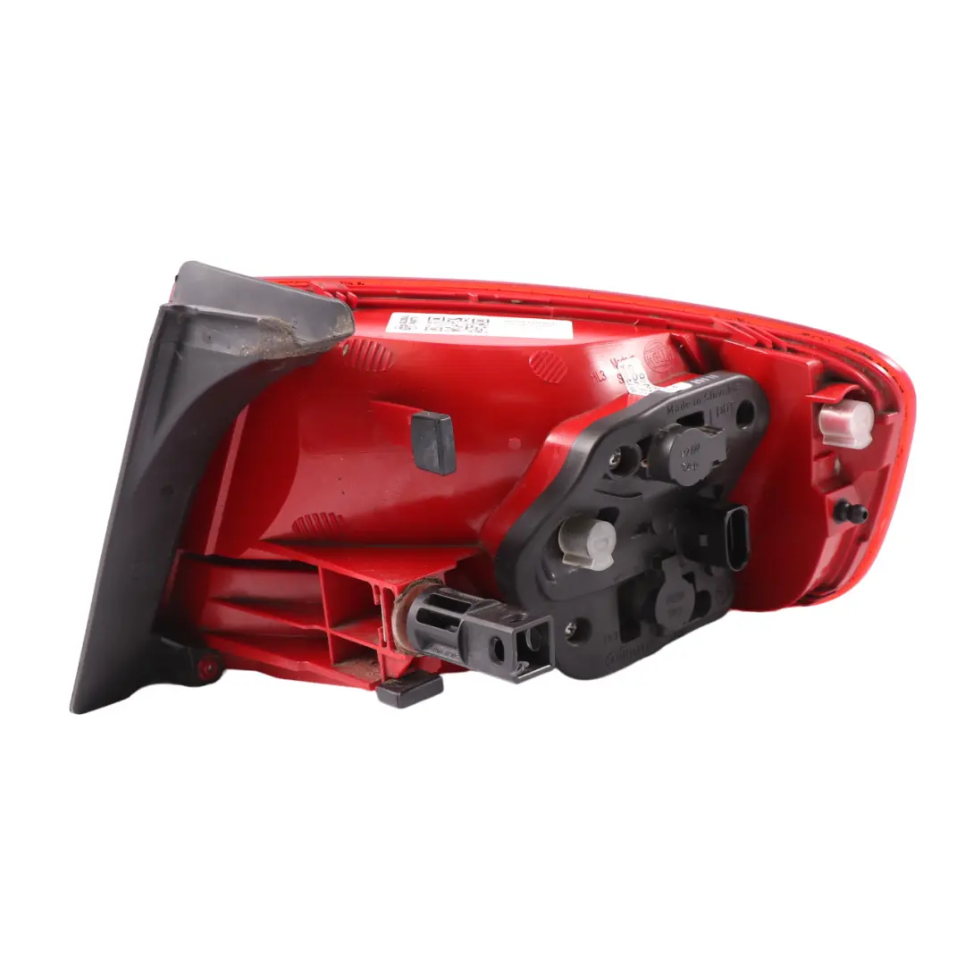 Lampa Światło Tylna Lewa Lewy Tył do Audi A4 B8 Sedan o numerze 8K5945095D Audi A4 B8 Sedan Lampa Światło Tylna Lewa Lewy Tył - SKU 8K5945095D - Numer Części 8K5945095D