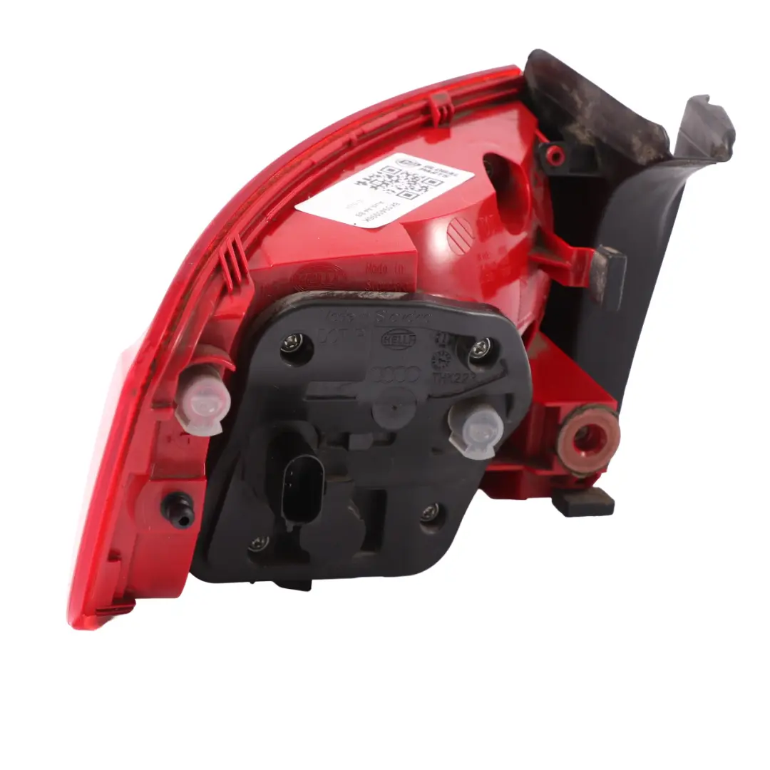 Audi A4 B8 Sedan Lampa Prawy Tył Światło Tylne - SKU 8K5945096K - Numer Części 8K5945096K