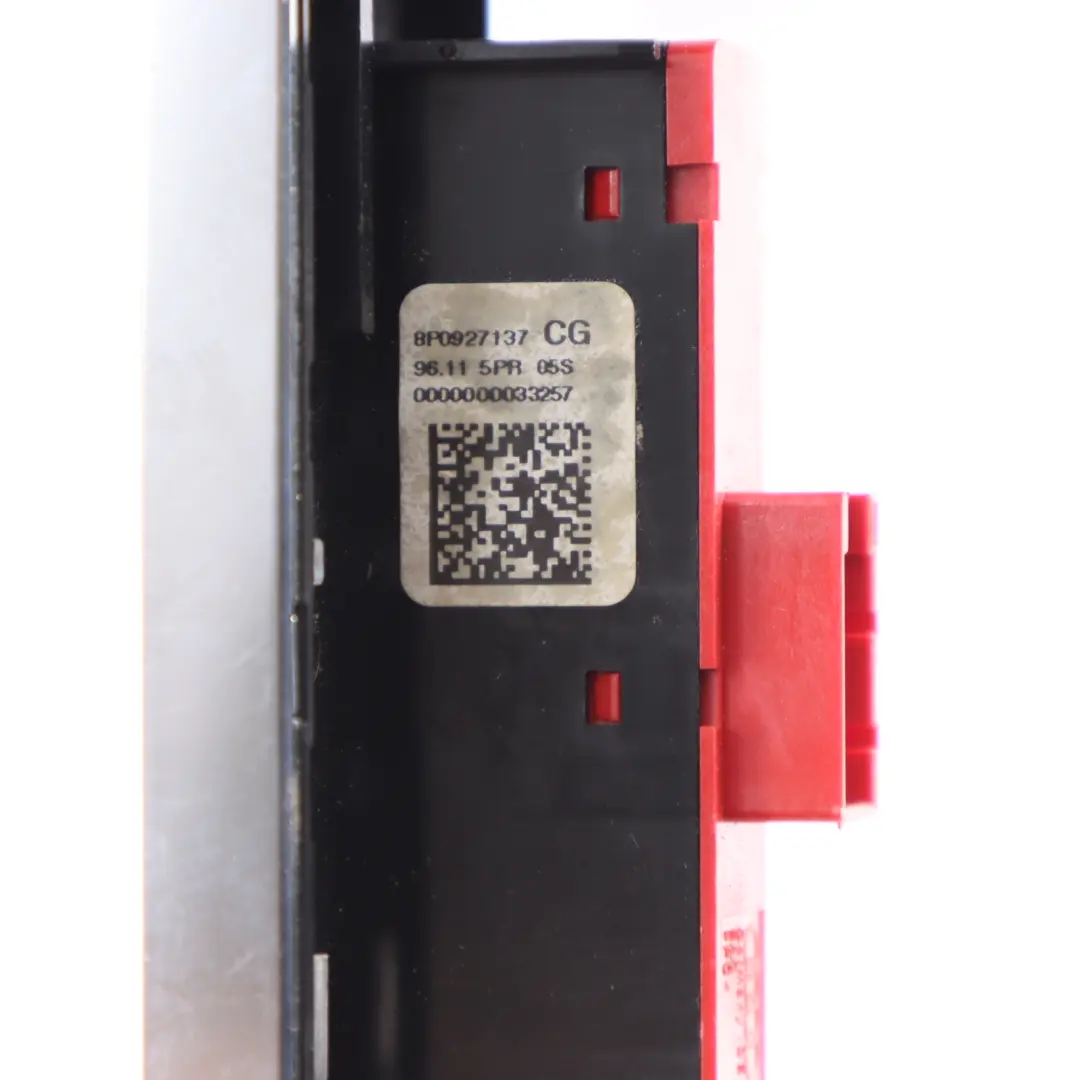 Panel Interruptores Consol Central Salpicadero Start Stop para Audi A3 8P con número de pieza 8P0927137CG Audi A3 8P Panel Interruptores Consol Central Salpicadero Start Stop - SKU 8P0927137CG - Número de pieza 8P0927137CG