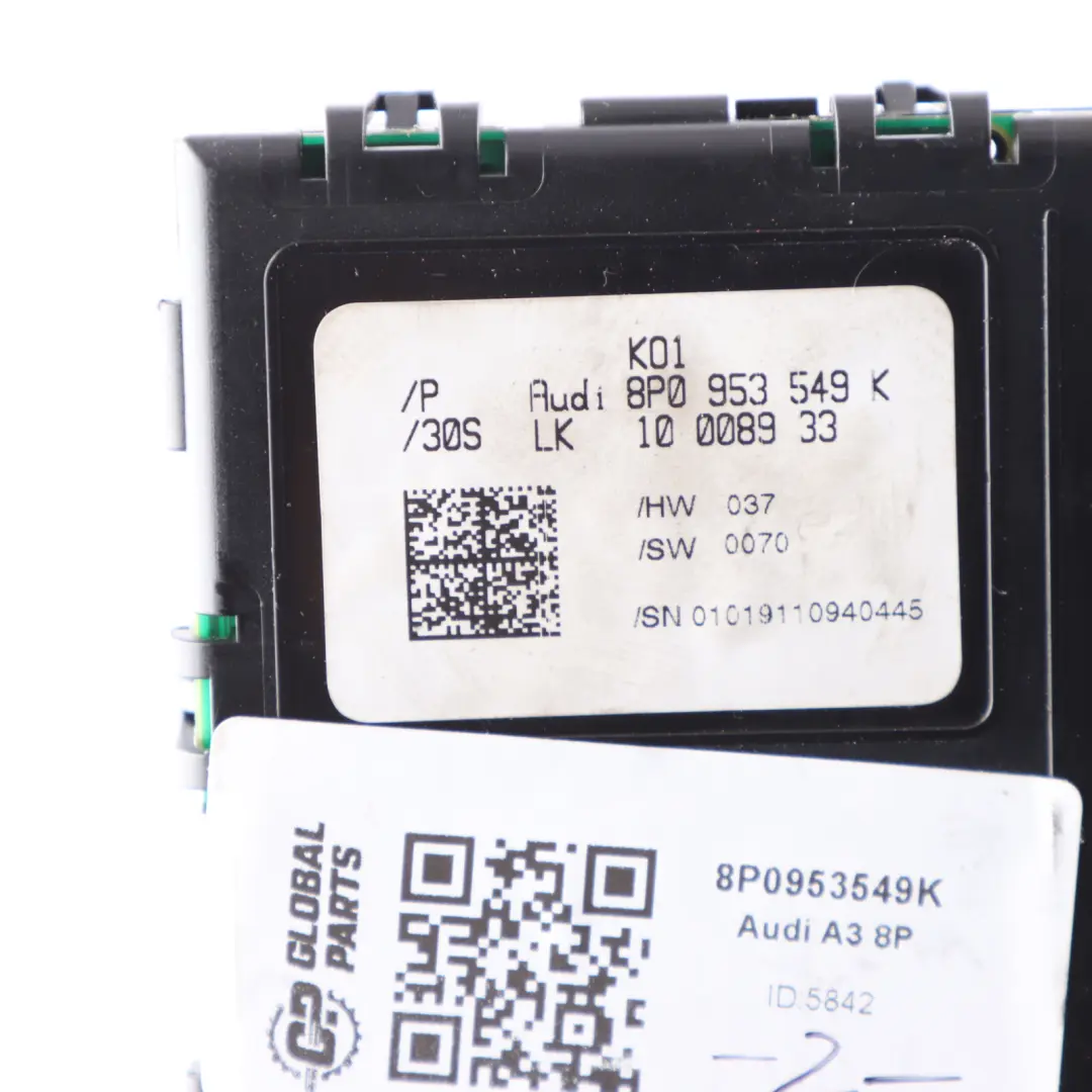 Sterownik Moduł Czujnik Kąta Skrętu ECU do Audi A3 8P o numerze 8P0953549K Audi A3 8P Sterownik Moduł Czujnik Kąta Skrętu ECU - SKU 8P0953549K - Numer Części 8P0953549K
