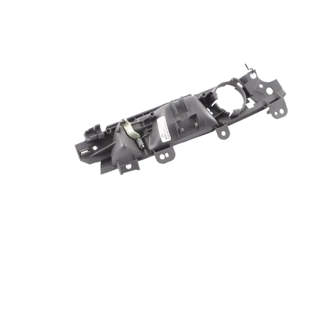 Audi A6 C6 Interior Rear Left Door Grable Handle Cover Chrome 8P4839019D - SKU 8P4839019E - Numéro de pièce 8P4839019E