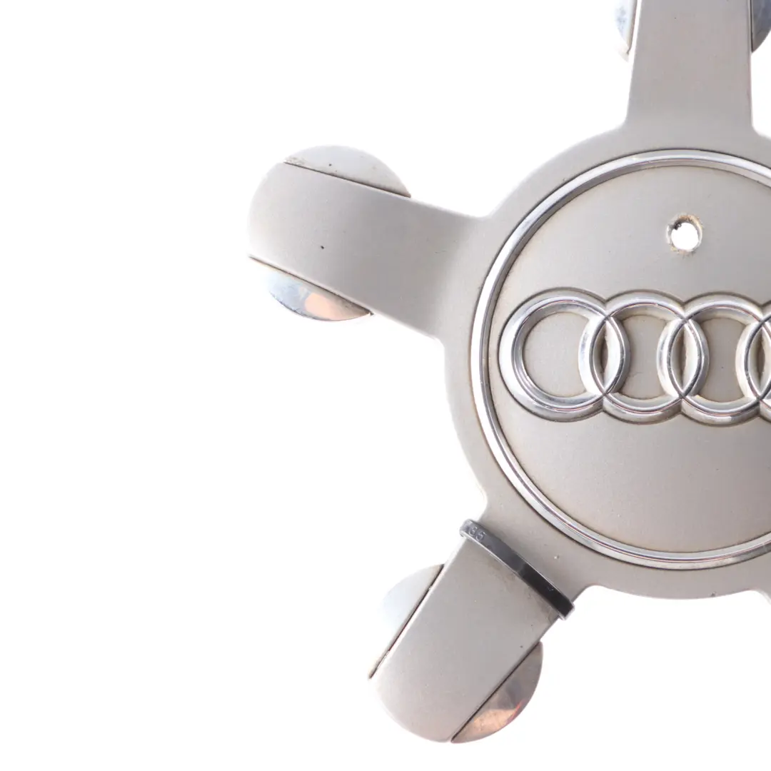 Hub Cap Centre Wheel Trim Cover Silver to Audi A3 8V with Part number 8R0601165 Audi A3 8V Hub Cap Centre Wheel Trim Cover Silver - SKU 8R0601165 - Part number 8R0601165