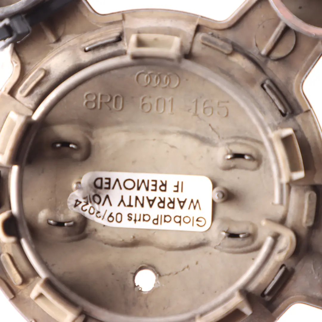  Tapacubos Audi A3 8V Embellecedor Rueda Central Plata - SKU 8R0601165 - Número de pieza 8R0601165
