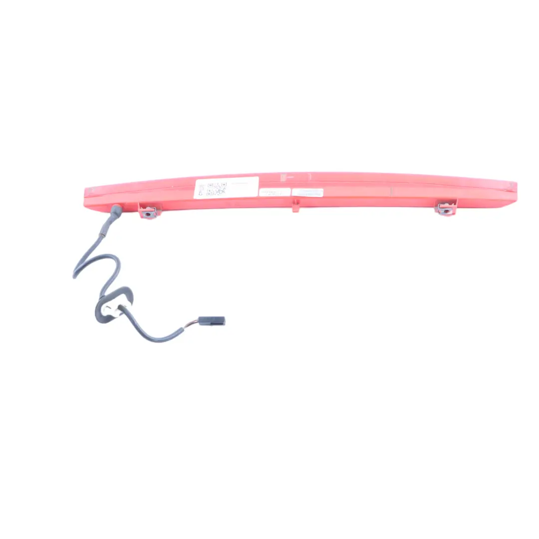 Dritte Bremslichtlampe für Audi A1 8X A3 8V mit Teilenummer 8V0945097A Audi A1 8X A3 8V Dritte Bremslichtlampe - SKU 8V0945097A - Teilenummer 8V0945097A