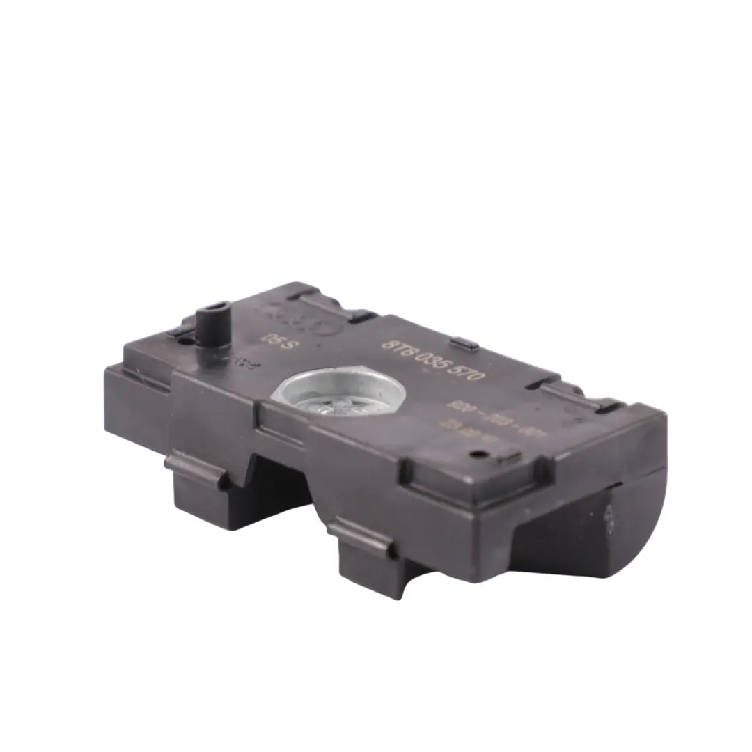 Supresor de perturbaciones de señal de ruido antena radio para Audi A4 B8 con número de pieza 8T8035570 Audi A4 B8 Supresor de perturbaciones de señal de ruido antena radio - SKU 8T8035570 - Número de pieza 8T8035570