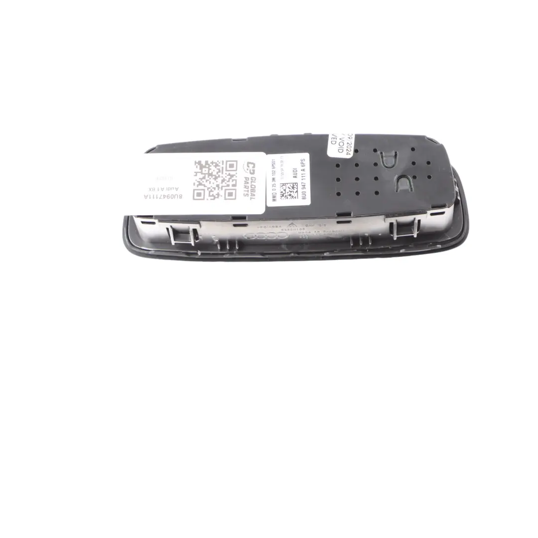 Audi A1 8X Sportback Lampe de lecture de pavillon de toit arrière - SKU 8U0947111A - Numéro de pièce 8U0947111A