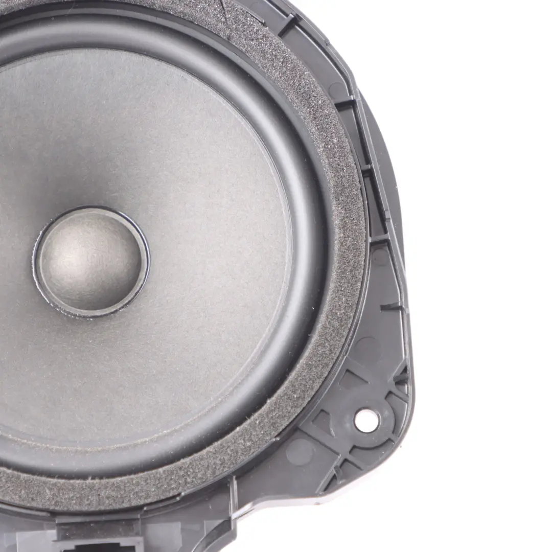 3Dr Tylny Boczny Głośnik Średniotonowy Niskotonowy do Audi A3 S3 8V o numerze 8V0035411D Audi A3 S3 8V 3Dr Tylny Boczny Głośnik Średniotonowy Niskotonowy - SKU 8V0035411D - Numer Części 8V0035411D