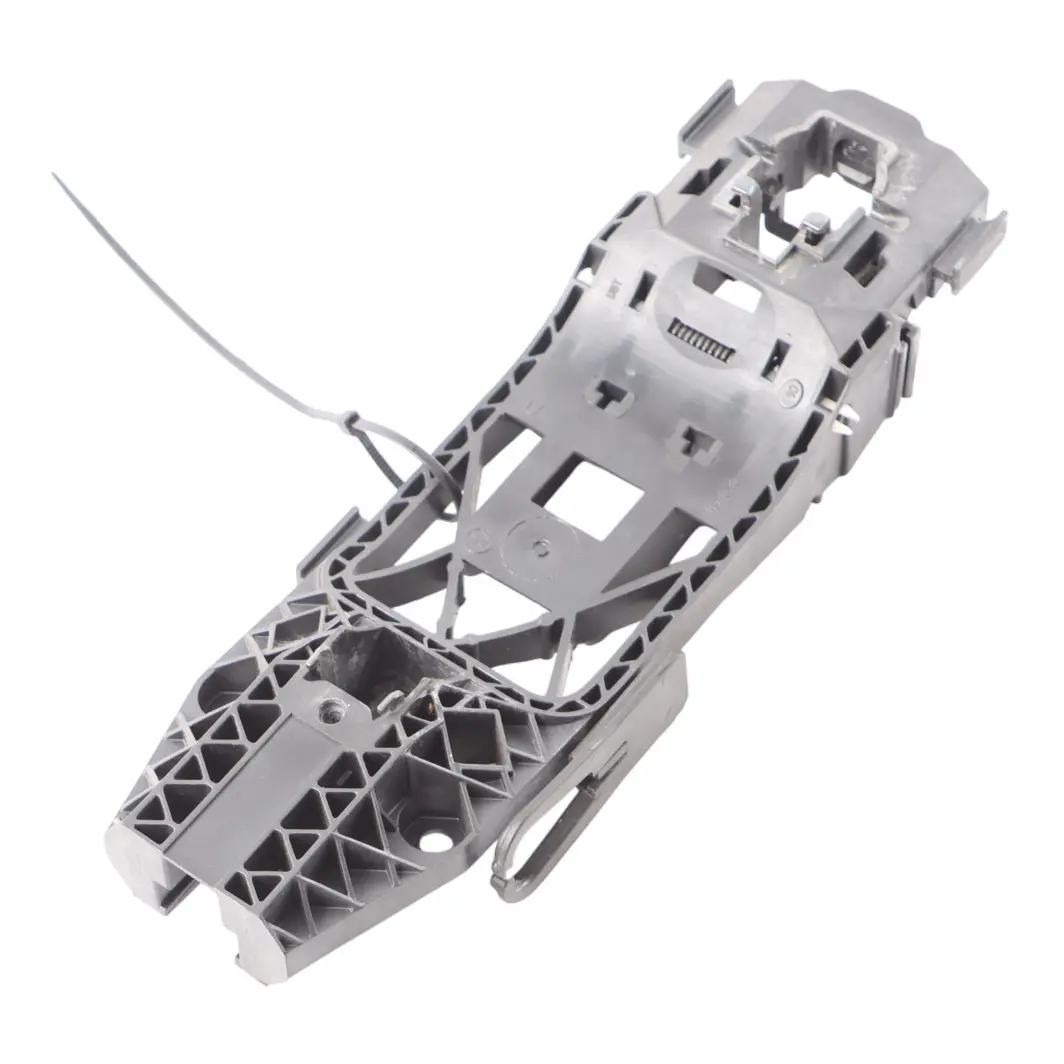 Support Poignée Extérieure Porte Avant Gauche Passenger pour Audi A3 8V à propos du numéro de pièce 8V0839885 Audi A3 8V Support Poignée Extérieure Porte Avant Gauche Passenger - SKU 8V0839885 - Numéro de pièce 8V0839885