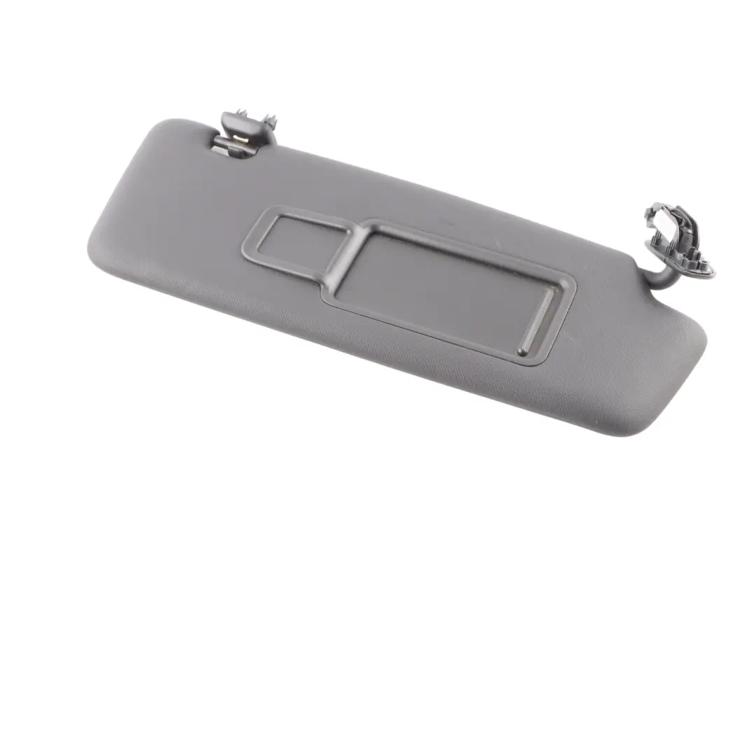 Visiera Parasole Destra Lato Guida Specchio Illuminato per Audi A3 S3 8V con numero di parte 8V0857552C Audi A3 S3 8V Visiera Parasole Destra Lato Guida Specchio Illuminato - SKU 8V0857552C - Numero di parte 8V0857552C