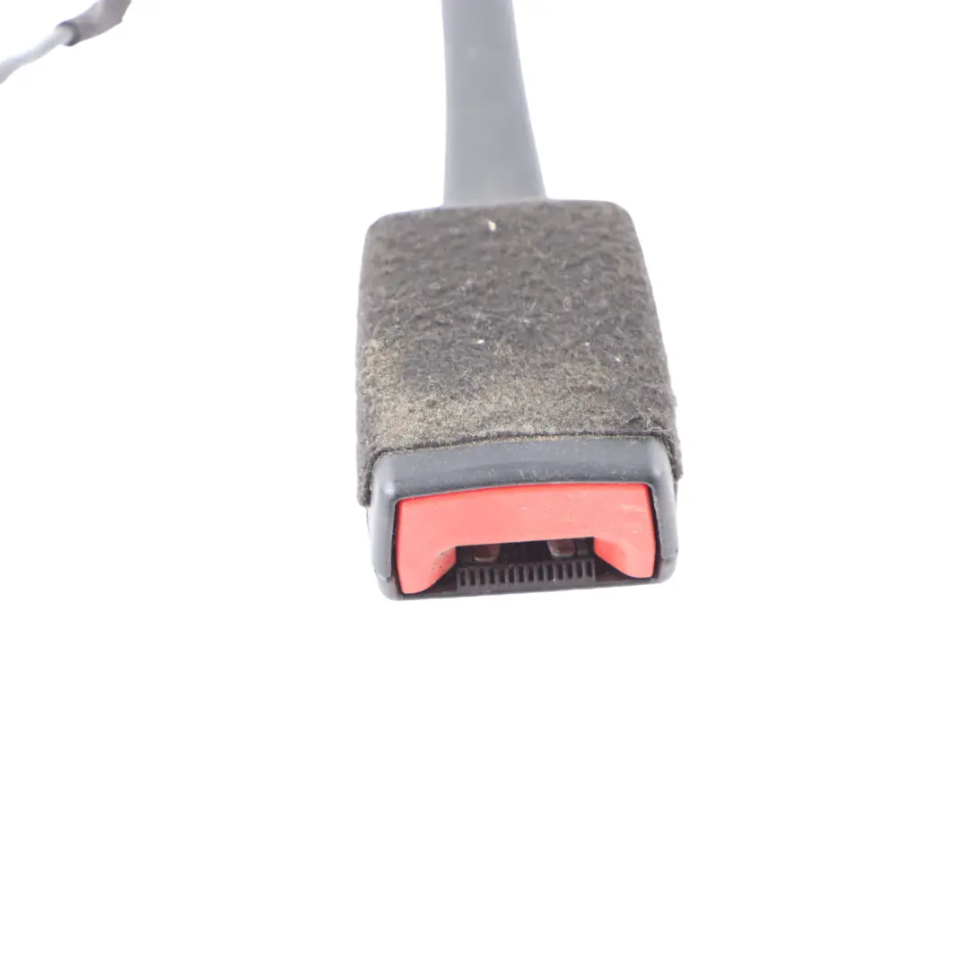 Audi A3 S3 8V Tige boucle ceinture sécurité Avant droite gauche - SKU 8V0857755F - Numéro de pièce 8V0857755F