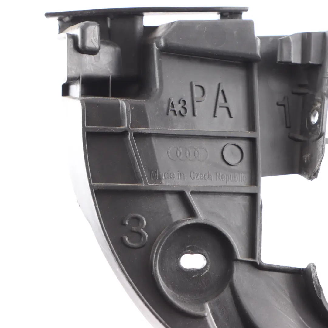 Audi A3 S3 8V Sportback Staffa guida paraurti posteriore destro Mount - SKU 8V3807378B - Numero di parte 8V3807378B