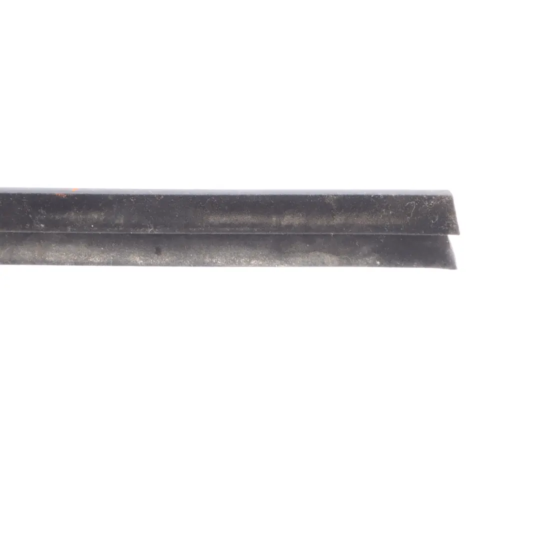 Audi A3 S3 8V 3 Joint de vitre de porte intérieur porte avant gauche - SKU 8V3837479 - Numéro de pièce 8V3837479